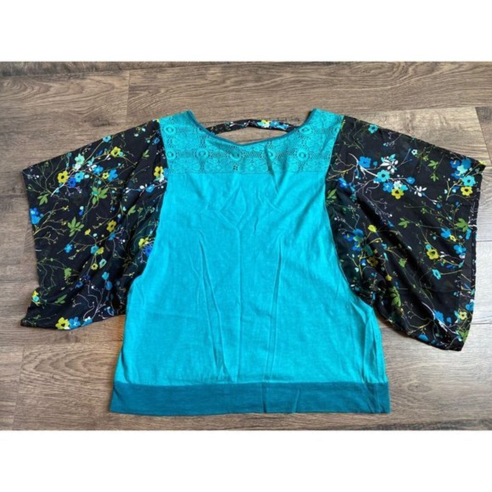 EUC Womens prAna Batwing Floral Lace Flowy Sleeve cutout Blouse Cotton USA SZ M‎